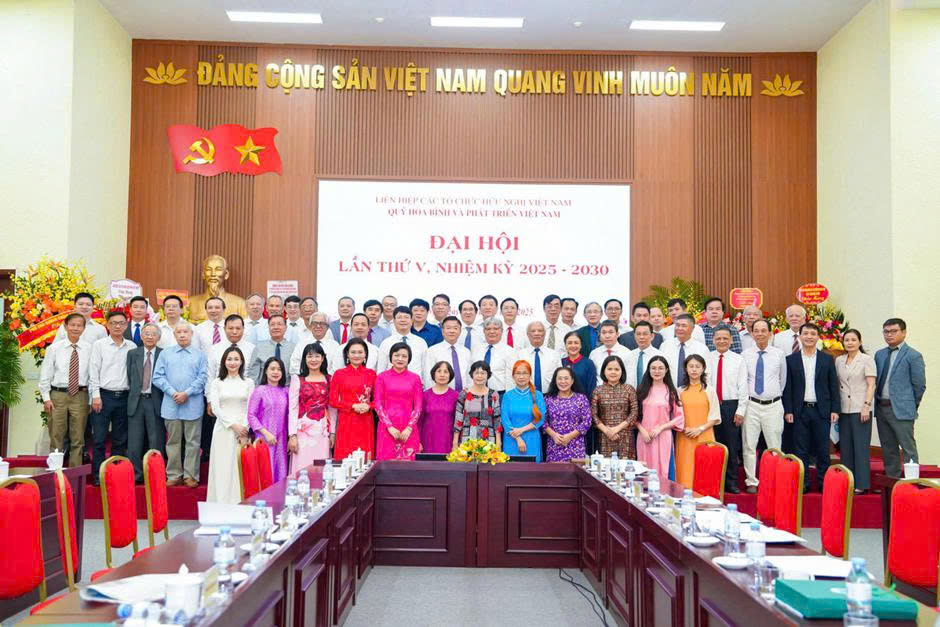 Giám đốc Công ty Luật Vietthink tiếp tục tái cử BCH Hội đồng Hòa bình và Phát triển Việt Nam nhiệm kỳ V